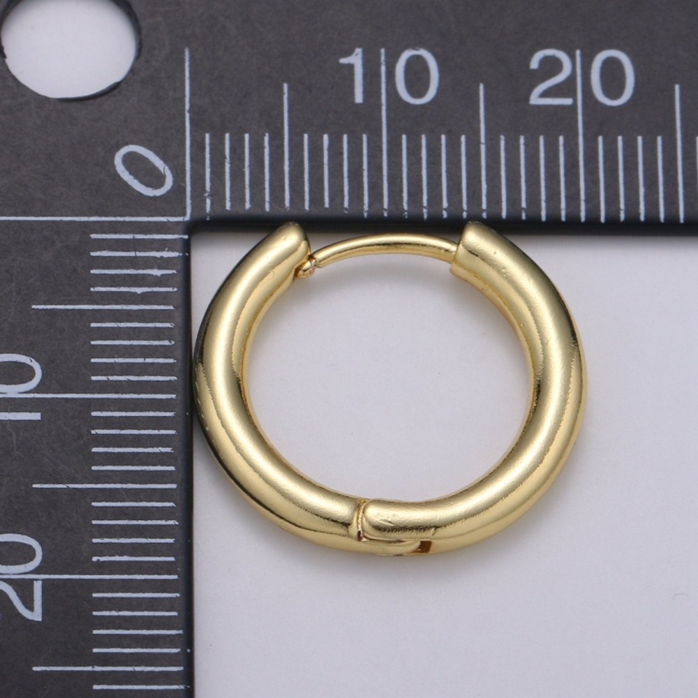 18K Gold Simple Hoop Earrings - Picture 2 of 3